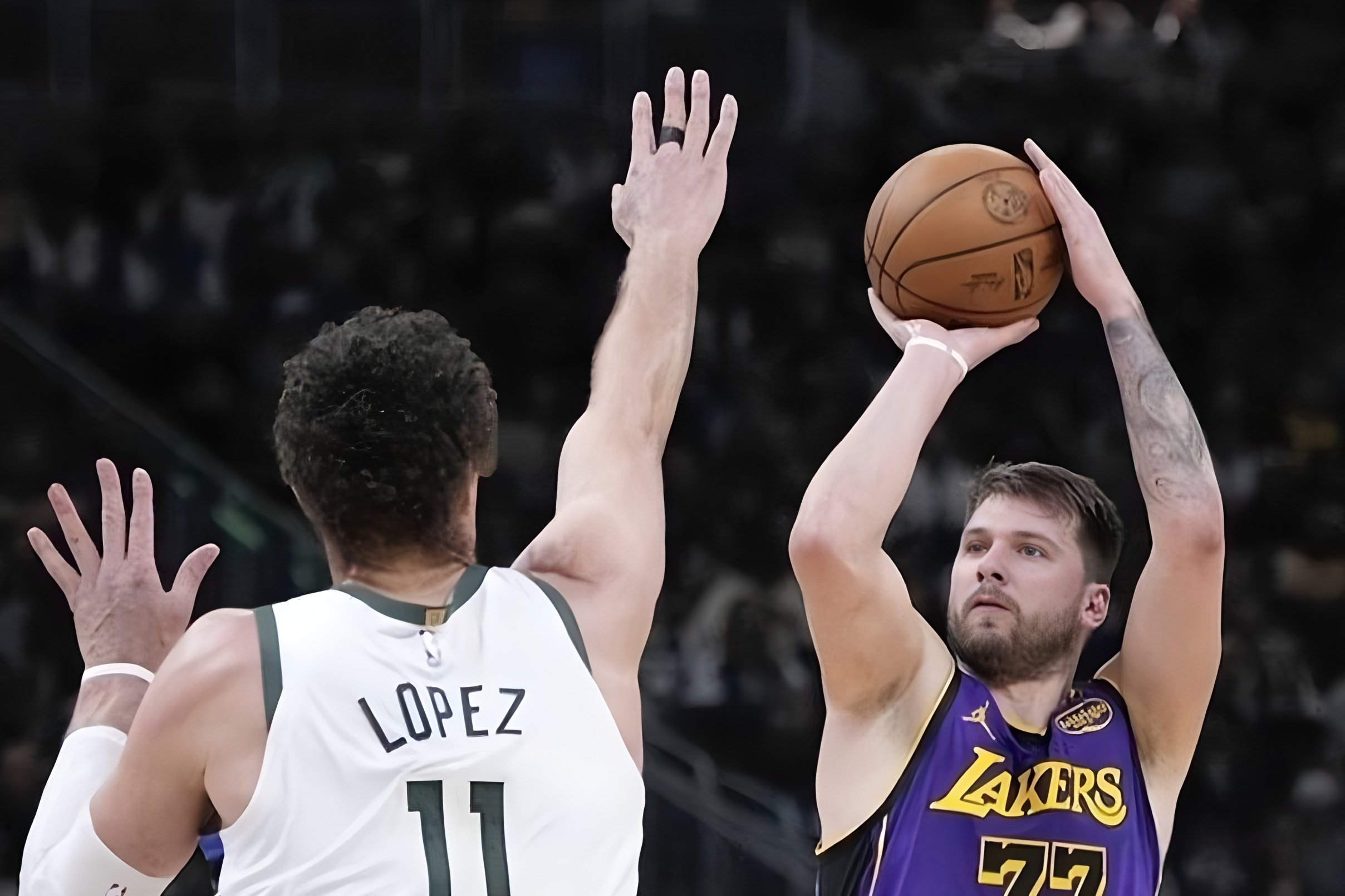 关于洛杉矶湖人战术微调备战NBA总决赛巴黎圣日耳曼今晚官宣签约，关键时刻底特律活塞调整名单以备荷甲看傻球迷的信息